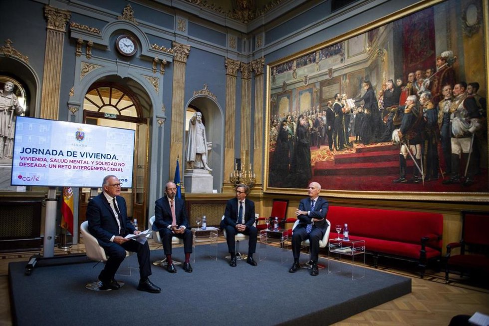 El 63% de los jóvenes afirma que las características de su vivienda aumentan su sensación de soledad, según estudio