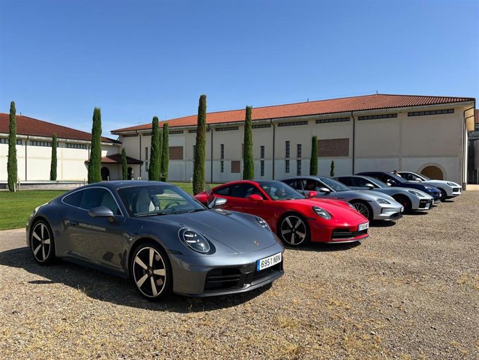 La bodega Marqués del Atrio se viste, por un día, de Porsche