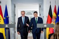Sánchez pide a Merz que apoye el catalán en la UE y este propone traducción por inteligencia artificial