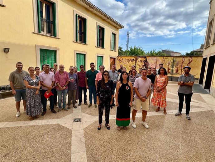 Reunión de la Ejecutiva de la FSM en el Algaida para apoyar al Consistorio y los artistas LGTBIQ+.