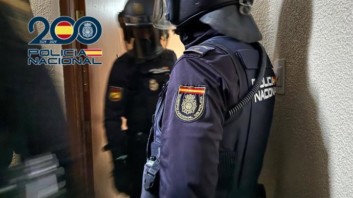 La Policía Nacional detiene a dos personas y erradica un punto de venta de droga en Logroño