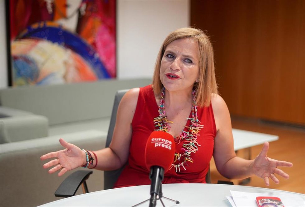 Archivo - La delegada del Gobierno en la Comunidad Valenciana y secretaria de Igualdad del PSOE, Pilar Bernabé, durante una entrevista para Europa Press, a 17 de julio de 2025, en Valencia, Comunidad Valenciana (España). Bernabé es delegada del Gobierno
