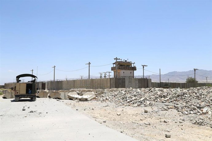 Archivo - Vista de la base militar de Bagram tras la retirada de tropas internacionales y la toma del poder por parte de los talibán en Afganistán en agosto de 2021 (archivo)