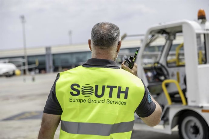 Archivo - South supera un nuevo verano récord con más de 30 millones de pasajeros atendidos en toda su red