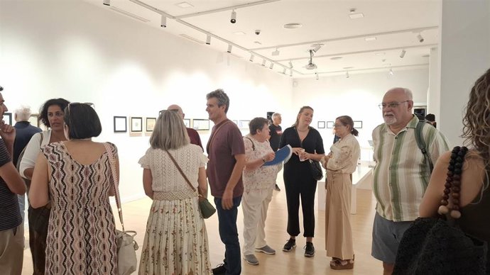 Inauguración de la muestra de Javier Alcaíns en la sala Pintores 10 de Cáceres