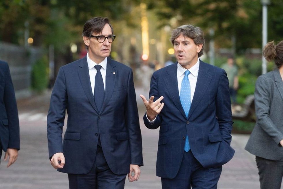 El president de la Generalitat de Catalunya, Salvador Illa, y el secretario general del PSE-EE, Eneko Andueza