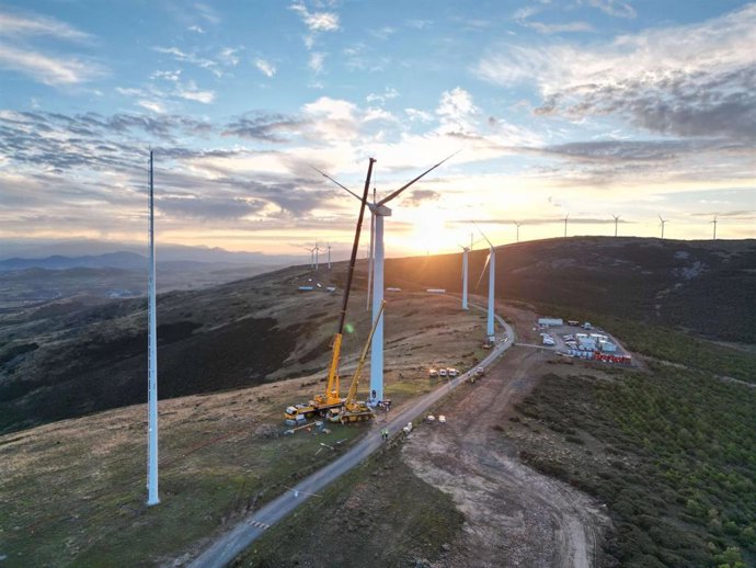 Endesa conecta su planta eólica repotenciada más grande de España, pasando de 22 a 4 aerogeneradores