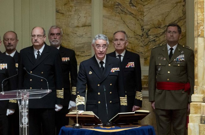 Archivo - Arquivo - O novo Almirante Chefe do Estado-Maior da Marinha (AJEMA), Antonio Piñeiro Sánchez, discursa durante sua posse no Quartel General da Marinha, em 27 de abril de 2023, em Madri (Espanha). O Conselho de Ministros aprovou em 25 de abril de