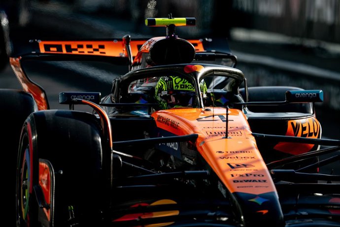 04 NORRIS Lando (gbr), McLaren F1 Team MCL39, em ação durante o 2025 Formula 1 Pirelli Grand Premio d'Italia, 2025 Italian Grand Prix, 16ª etapa do 2025 FIA Formula One World Championship de 5 a 7 de setembro de 2025 no Autodromo Nazionale Monza,