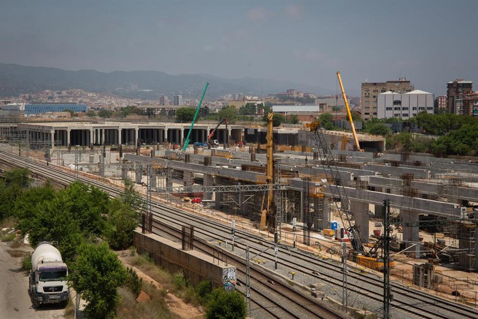 Archivo - Vista general del avance del proyecto de la estación de La Sagrera.