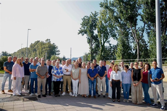 Las consejeras de Seguridad, Isabel Urrutia, y de Desarrollo Rural,, María Jesús Susinos, se reúnen con alcaldes de la Comunidad Autónoma para informar de la respuesta municipal en caso de incendios forestales