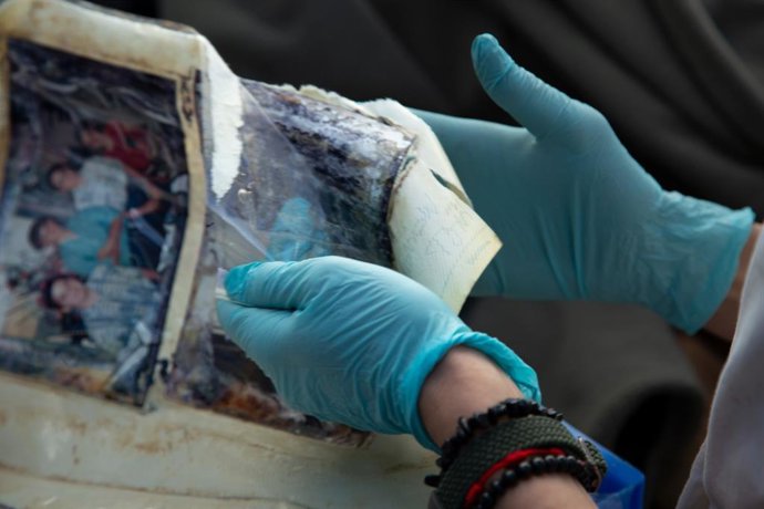 Archivo - Fotografía de Pablo Santamaría en una de las muestras en la UV