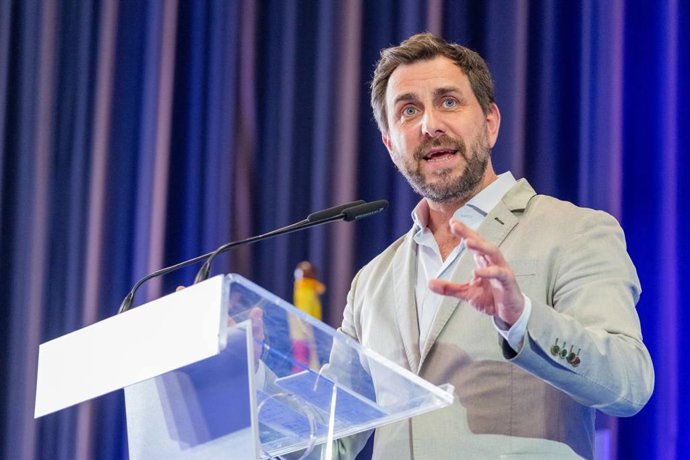 Archivo - El exconseller y eurodiputado electo de Junts, Toni Comín, en un acto en Elna (Francia).