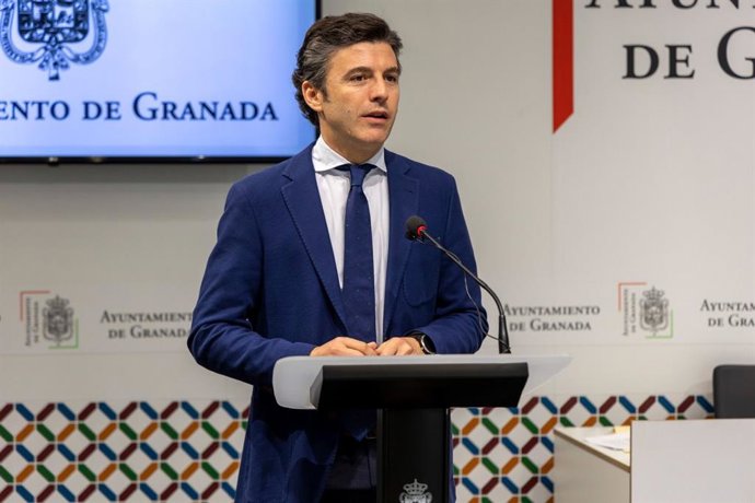 Archivo - El portavoz del gobierno local en el Ayuntamiento de Granada, Jorge Saavedra. Archivo.