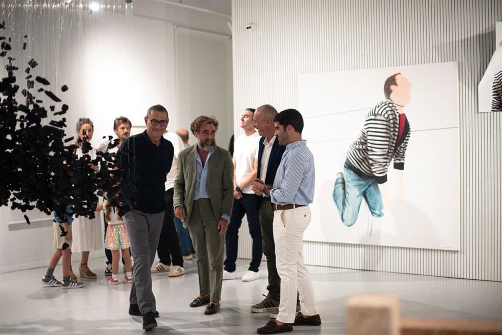 El Centro de Cultura Contemporánea Cárcel Vieja de Murcia acoge la exposición 'PatrimoniUm: Líneas, ritmos y volúmenes que esbozan una historia', un viaje al patrimonio artístico contemporáneo de la UMU