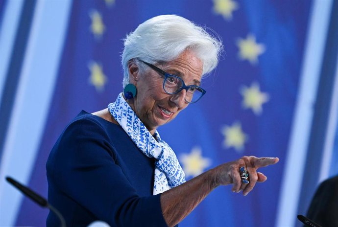 Archivo - 24 July 2025, Hesse, Frankfurt_Main: Christine Lagarde, President of the European Central Bank, speaks during a press conference at ECB .