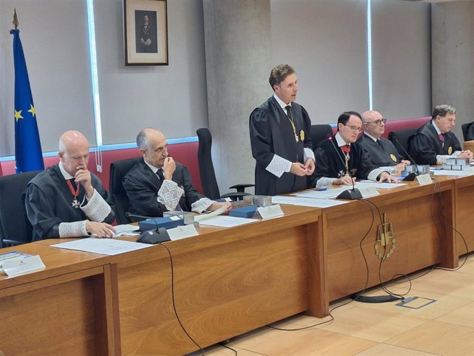 El presidente del Tribunal Superior de Justicia de la Región de Murcia (TSJMU), Manuel Luna, interviene en el acto de apertura del Año Judicial 2025-2026