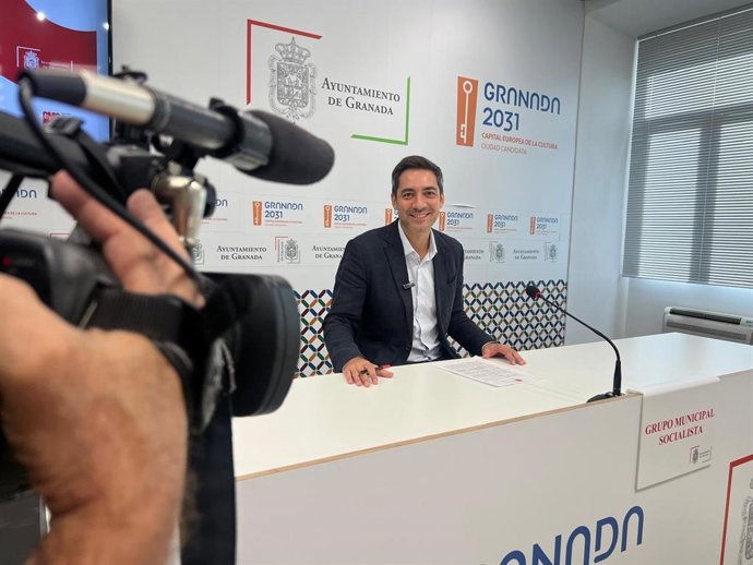 El viceportavoz del PSOE en el Ayuntamiento de Granada Eduardo Castillo