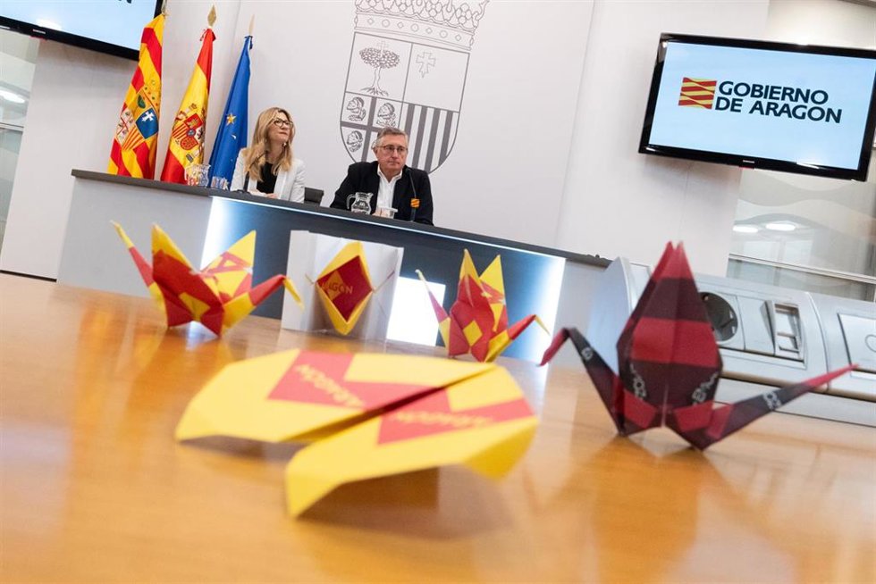 La vicepresidenta Vaquero y el consejero de Turismo, Manuel Blasco.