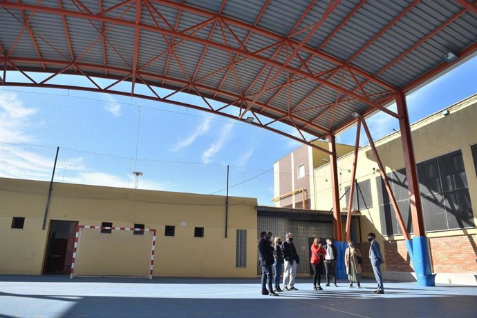 Archivo - Nota De Prensa. Tiro De Línea. Imagen de archivo.