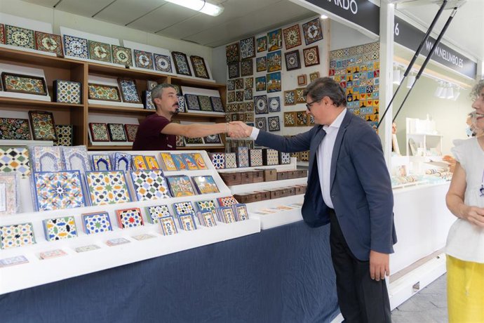 Inauguración de la Feria de Artesanía Creativa de Otoño de Sevilla.