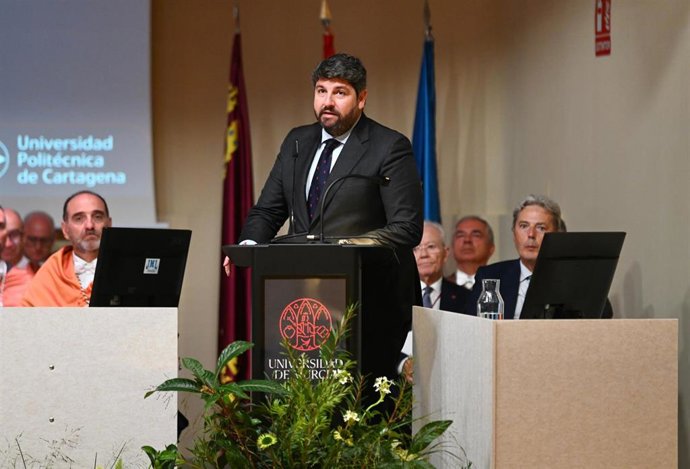 El jefe del Ejecutivo autonómico, Fernando López Miras, preside el acto académico de apertura del curso 2025-2026 de las universidades públicas de la Región de Murcia