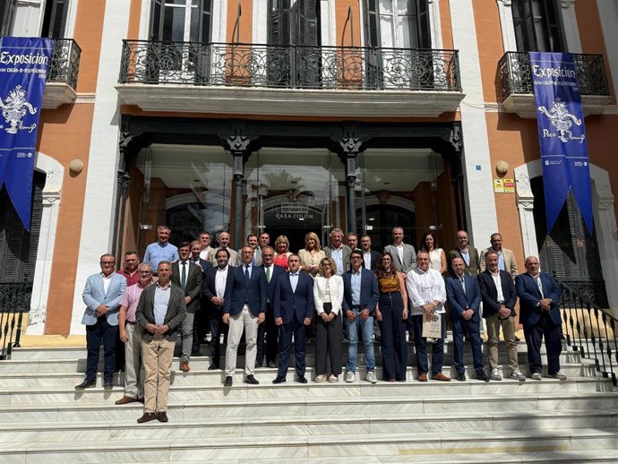 Foto de familia de la jornada celebrada en Huelva por la Asociación de Abastecimientos de Agua y Saneamientos de Andalucía (ASA Andalucía).