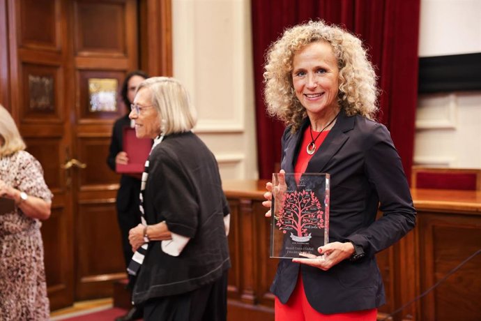 La presidenta del Tribunal Superior de Justicia de Catalunya (TSJC), Mercè Caso, recibe el 'I Premi al Compromís amb el Dret de Família' de la Sección de Derecho de Familia del Il·lustre Col·legi de l'Advocacia de Barcelona (ICAB)