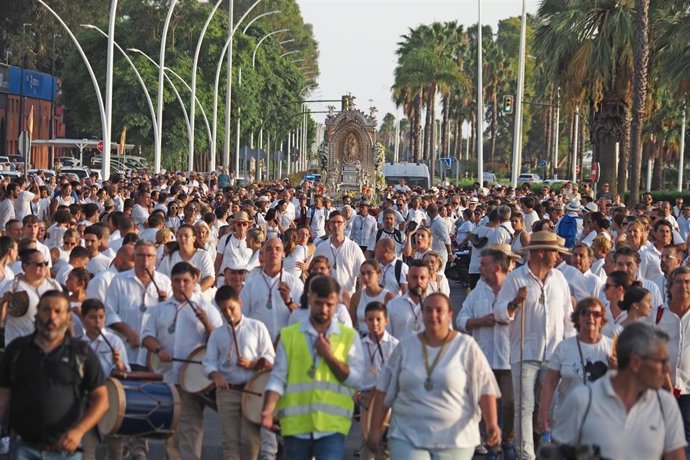 Llegada a Huelva de la Virgen de los Milagros de Palos de la Frontera este pasado jueves para su participación en la Magna Mariana de la capital.