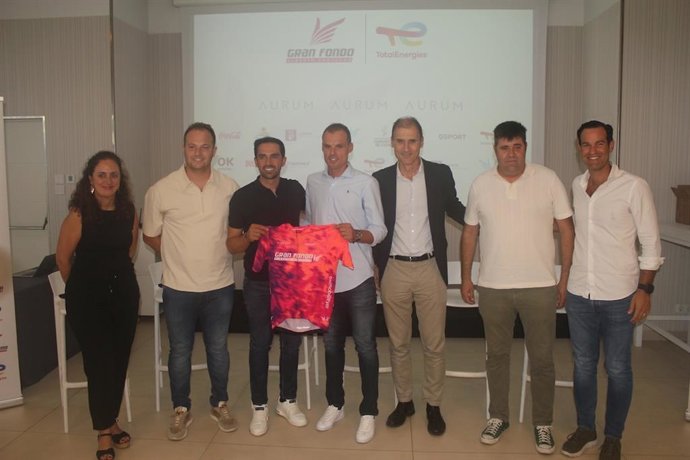 Los exciclistas Alberto Contador y Luis León Sánchez serán el cartel este sábado de la TotalEnergies Gran Fondo Alberto Contador 2025 en Oliva (Valencia).