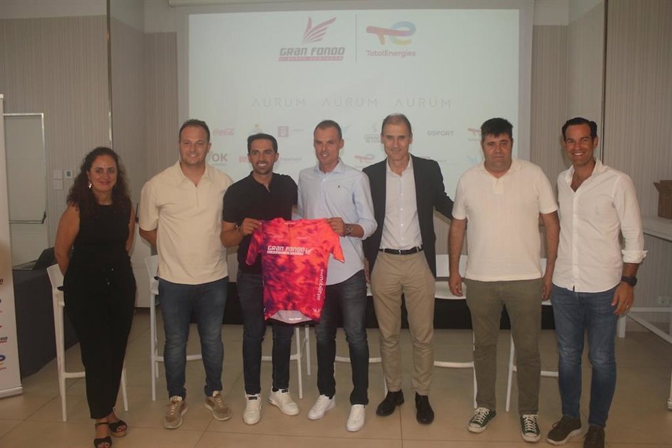 Los exciclistas Alberto Contador y Luis León Sánchez serán el cartel este sábado de la TotalEnergies Gran Fondo Alberto Contador 2025 en Oliva (Valencia).