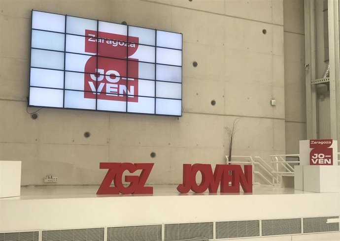 Archivo - Escenario interior de Zaragoza Joven