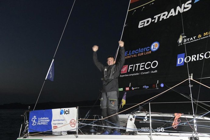El francés Hugo Cardon se adjudica en Vigo la segunda etapa de La Solitaire du Figaro Paprec