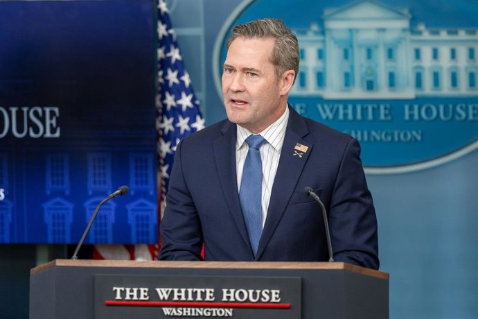 Archivo - WASHINGTON, May 1, 2025 -- Foto de arquivo tirada em 20 de fevereiro de 2025 mostra o conselheiro de segurança nacional dos EUA, Mike Waltz, falando durante uma coletiva de imprensa na Casa Branca em Washington, D.C., Estados Unidos. O conselhei