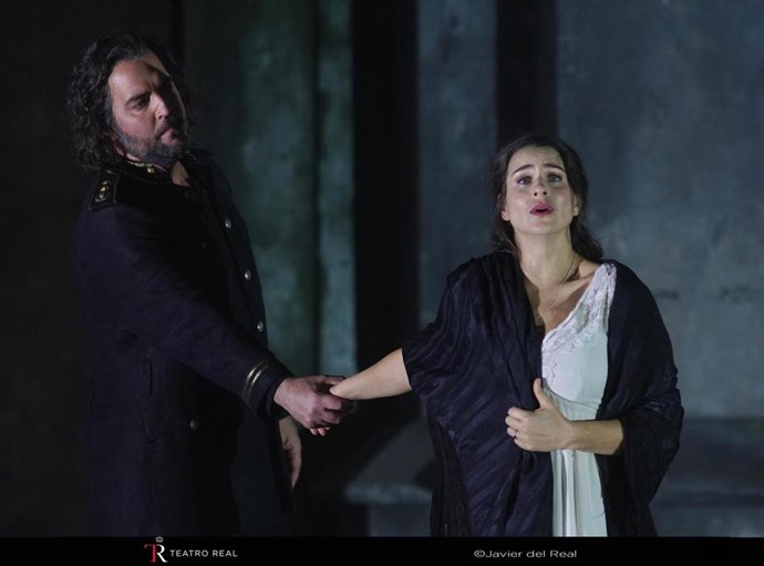 Escena de la ópera 'Otello' en el Teatro Real.