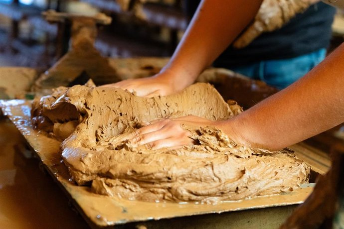 Taller "Habitar el color" del certámen Estoesloquehay-Cetinarte