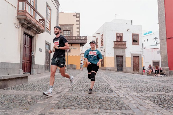 Archivo - Deportistas participando en la LPA City Race en la última edición en Las Palmas de Gran Canaria