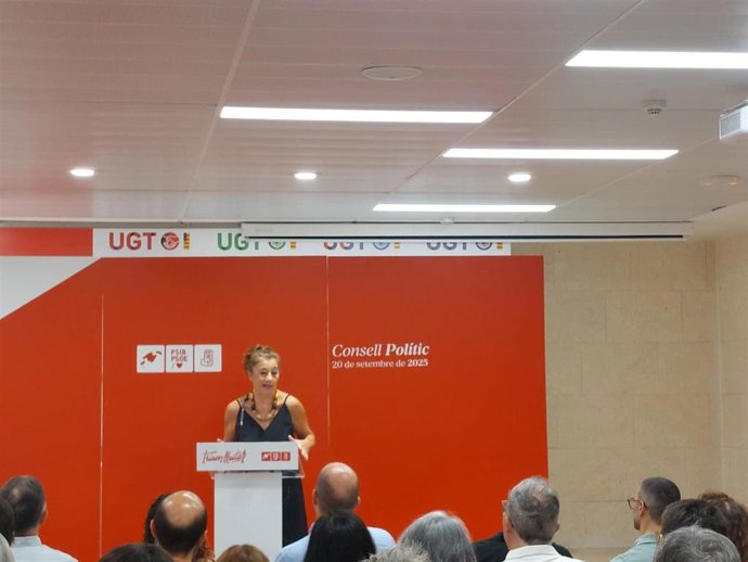 La secretaria general del PSIB-PSOE y presidenta del Congreso de los Diputados, Francina Armengol, interviene en en la reunión del Consejo Político del PSIB-PSOE