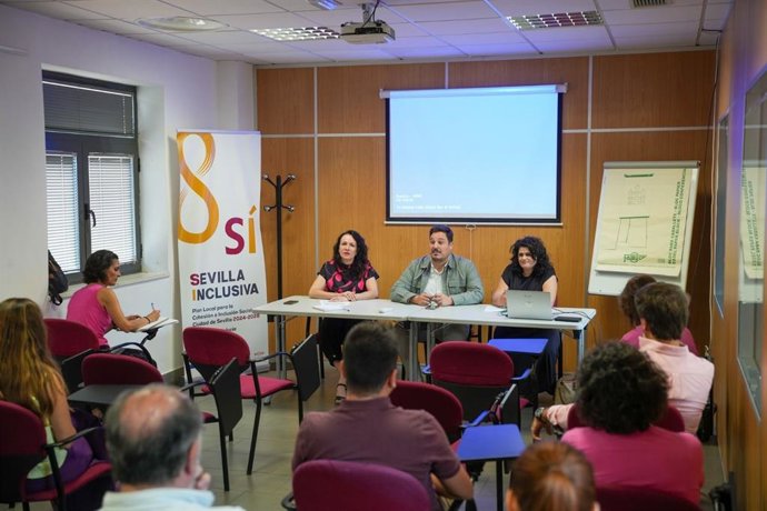 Imagen de la Mesa Municipal para abordar la Soledad no Deseada entre las personas mayores de Sevilla.