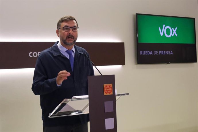 El diputado de Vox en las Cortes Fermín Civiac.