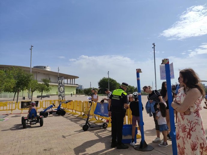 La consejera municipal de Medio Ambiente y Movilidad, Tatiana Gaudes, se ha acercado este sábado a presenciar alguna de las actividades programadas en el Mobility City dentro de la Semana Europea de la Movilidad.