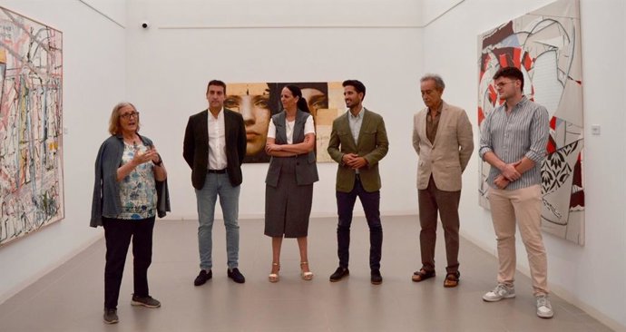 El director general de Patrimonio Cultural, Patricio Sánchez, participó en la tarde de ayer junto al alcalde de Blanca, Pablo Cano, y la alcaldesa de Fuente Álamo, Juana María Martínez, en la inauguración de la exposición