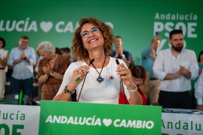 A Secretária Geral do PSOE-A, Primeira Vice-Presidente do Governo e Ministra das Finanças, María Jesús Montero, neste sábado em San Juan del Puerto (Huelva), durante o Comitê Diretor do PSOE-A.