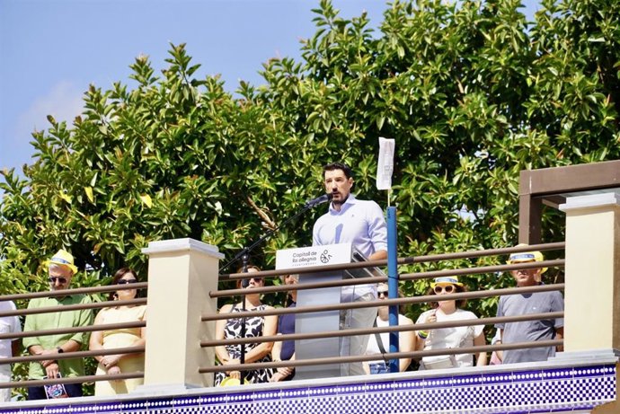 José Verdú Nicolás, conocido popularmente como 'Toché', quien desde el balcón de la Casa Ayuntamiento pronunció un pregón