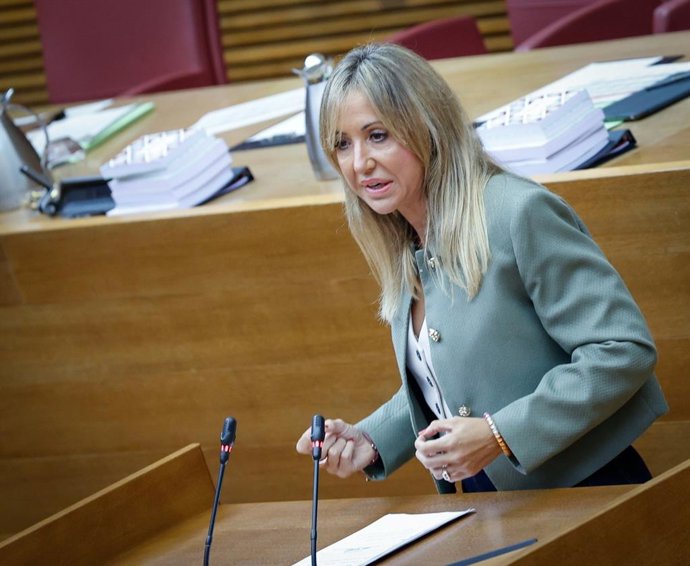 Archivo - La portavoz de Violencia contra la Mujer del Grupo Popular en Les Corts, Verónica Marcos