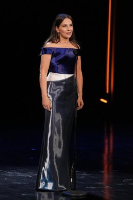 La actriz Juliette Binoche durante la gala inaugural de la 73ª edición del Festival Internacional de Cine de San Sebastián, en el Teatro Victoria Eugenia, a 19 de septiembre de 2025, en San Sebastián, Guipúzcoa, País Vasco (España). El festival celebra su