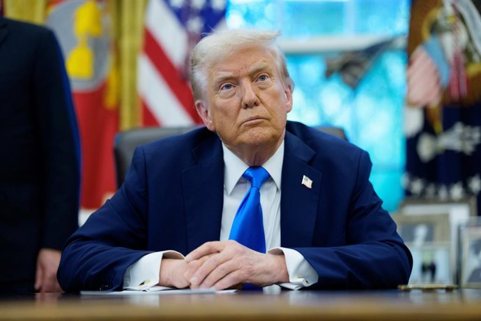 September 19, 2025, Washington, District Of Columbia, USA: United States President Donald J Trump as he signs an Executive Order authorizing the new Trump Gold Card, which is a visa program to be overseen by the Secretary of Commerce "that will facilitate
