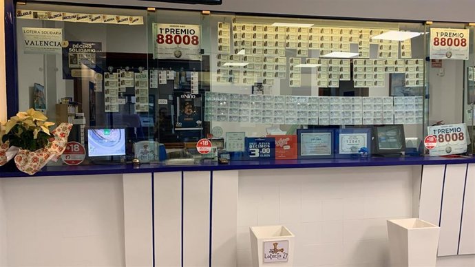 Archivo - Administración de lotería en Oviedo.