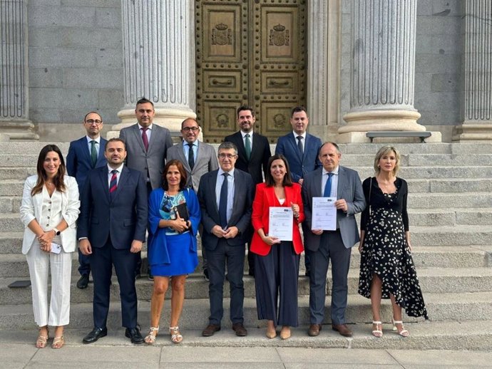 Los parlamentarios del PSCyL piden al PP que apoye un Pacto de Estado frente al cambio tras los incendios del verano