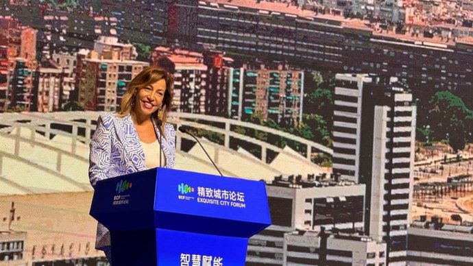 La alcaldesa de Zaragoza, Natalia Chueca, durante su intervención en el Foro de Ciudades Exquisitas (Exquisite City Forum), inaugurado en Weihai (China).